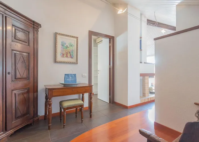 Apartament La Mansarda Como